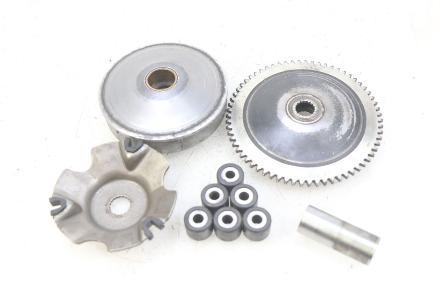 photo de VARIATOR PIAGGIO FLY 4T 50 (2013 - 2017) - Fixing points details