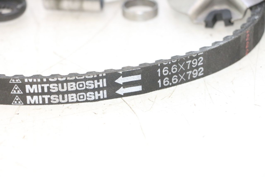 photo de VARIATOR KEEWAY HURRICANE 50 (2006 - 2019) - Distinctive features