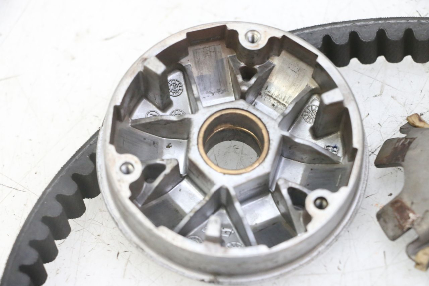 photo de VARIATOR PEUGEOT KISBEE 2T 50 (2018 - 2022) - Detailed visual inspection