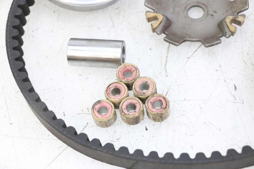 photo de VARIATOR PEUGEOT KISBEE 2T 50 (2018 - 2022) - Fixing points details