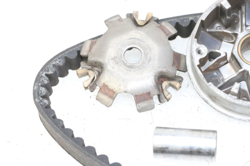 photo de VARIATOR PEUGEOT KISBEE 2T 50 (2010 - 2017) - Checked used part