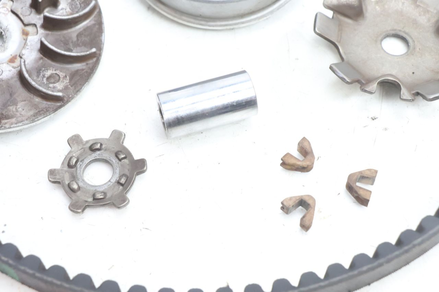 photo de VARIATOR PEUGEOT KISBEE 2T 50 (2010 - 2017) - Technical close-up