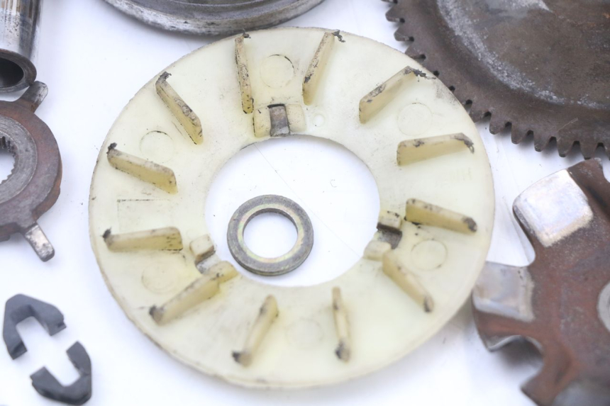 photo de VARIATOR PEUGEOT KISBEE 4T 50 (2018 - 2022) - Product overview