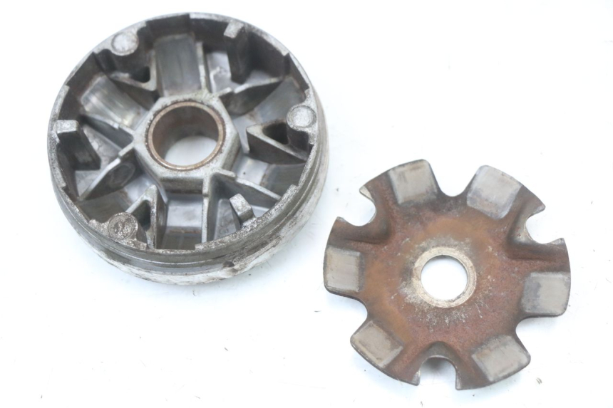 photo de VARIATOR PEUGEOT KISBEE 4T 50 (2018 - 2022) - Technical close-up