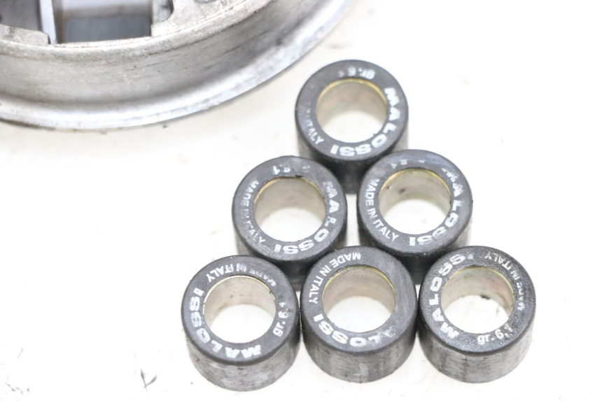 photo de VARIATOR PEUGEOT KISBEE 4T 50 (2010 - 2017) - Surface and material condition