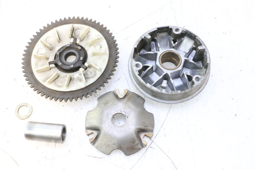 photo de VARIATOR PEUGEOT KISBEE 4T 50 (2010 - 2017) - Surface and material condition