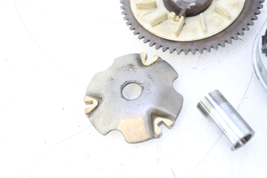 photo de VARIATOR PEUGEOT KISBEE 4T 50 (2010 - 2017) - Checked used part