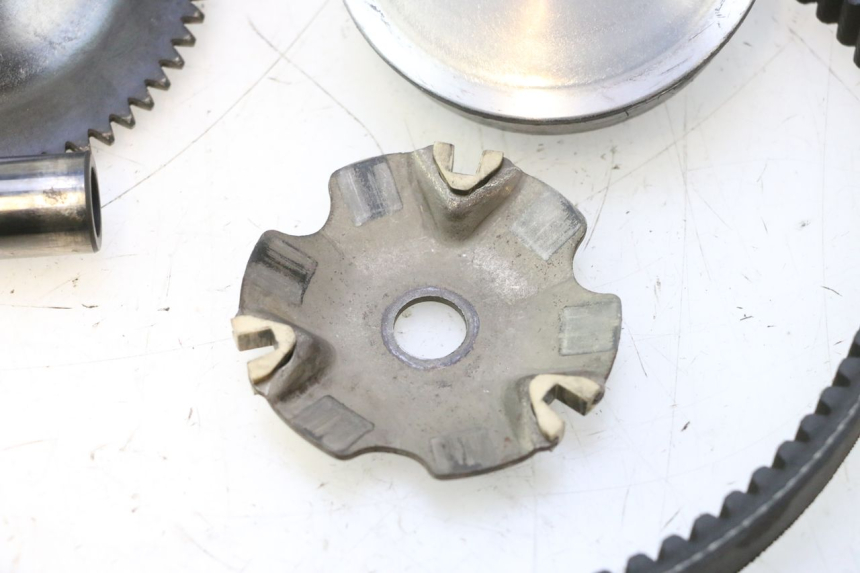 photo de VARIATOR PEUGEOT KISBEE 4T 50 (2023 - 2026) - Product overview