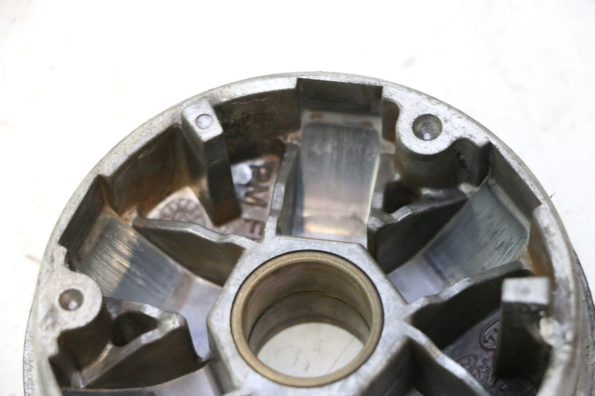 photo de VARIATOR PEUGEOT KISBEE 4T 50 (2010 - 2017) - Additional view of the item