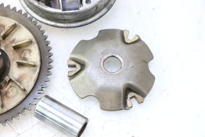 photo de VARIATOR PEUGEOT KISBEE 4T 50 (2010 - 2017) - Surface and material condition