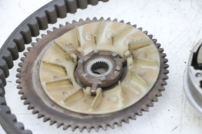 photo de VARIATOR KYMCO AGILITY 4T 50 (2018 - 2022) - Component detail