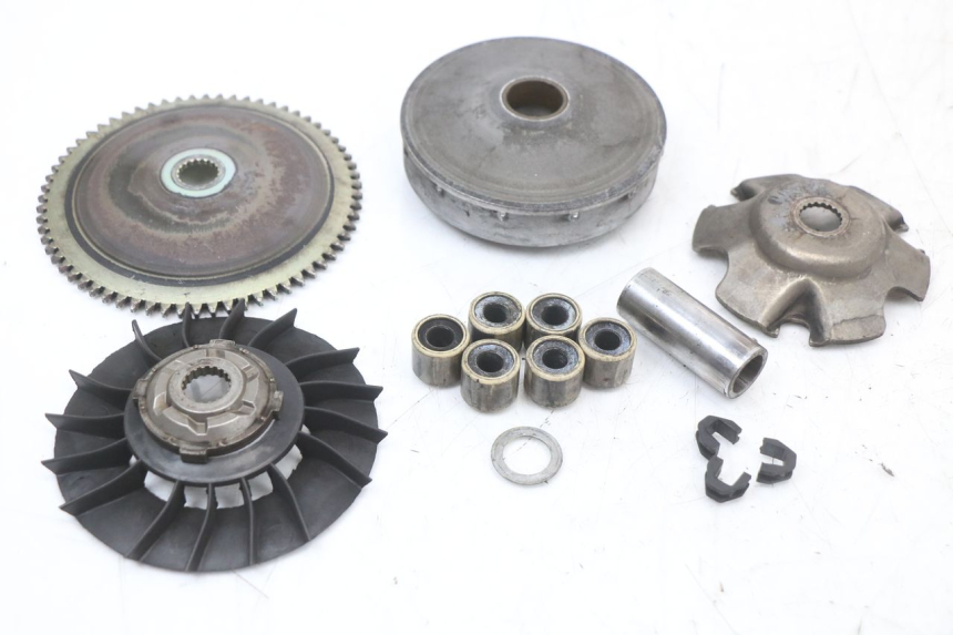 photo de VARIATOR PIAGGIO LIBERTY 4T 50 (2018 - 2021) - Alternative perspective