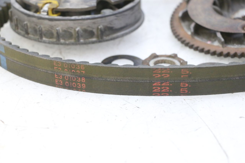 photo de VARIATOR PIAGGIO LIBERTY 125 (1998 - 2008) - Zoom on usage condition