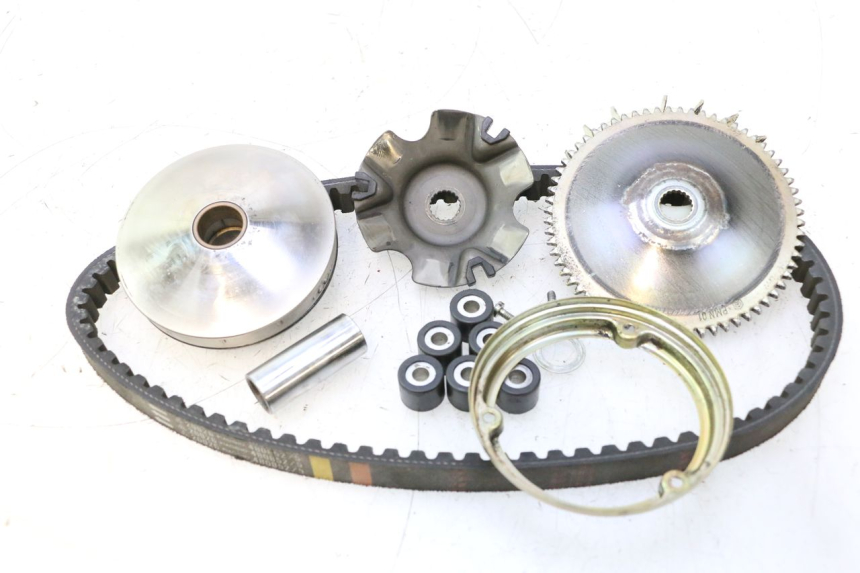 photo de VARIATOR PIAGGIO LIBERTY 50 (1998 - 2003) - Fixing points details