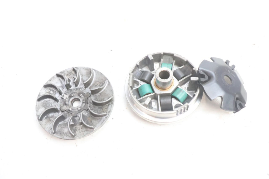 photo de VARIATOR PEUGEOT LUDIX BLASTER 50 (2006 - 2014) - Fixing points details