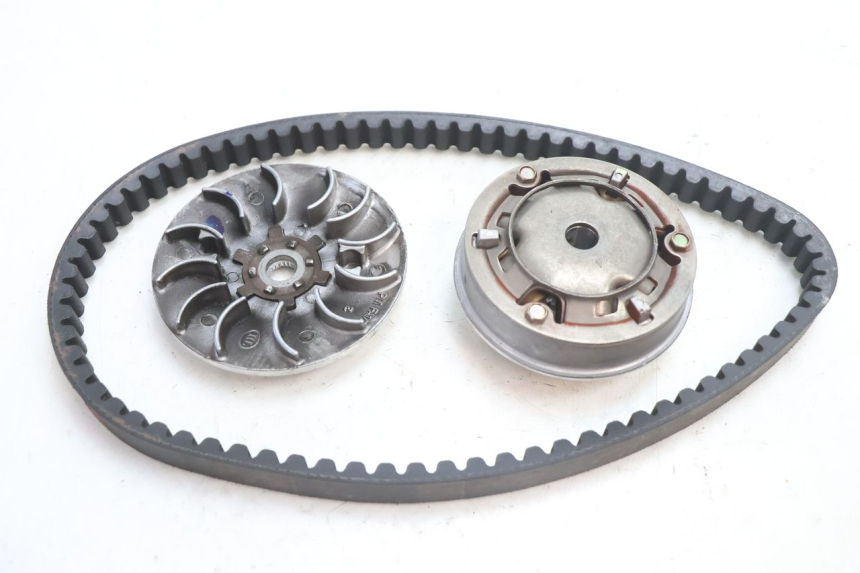 photo de VARIATOR PEUGEOT LUDIX ONE 50 (2004 - 2013) - Zoom on usage condition