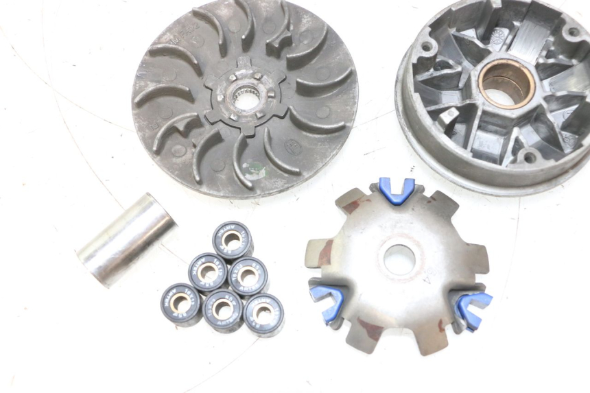 photo de VARIATOR PEUGEOT LUDIX ONE 50 (2004 - 2006) - Surface and material condition