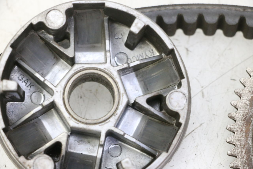 photo de VARIATOR KYMCO LIKE 4T 50 (2019 - 2025) - Surface and material condition