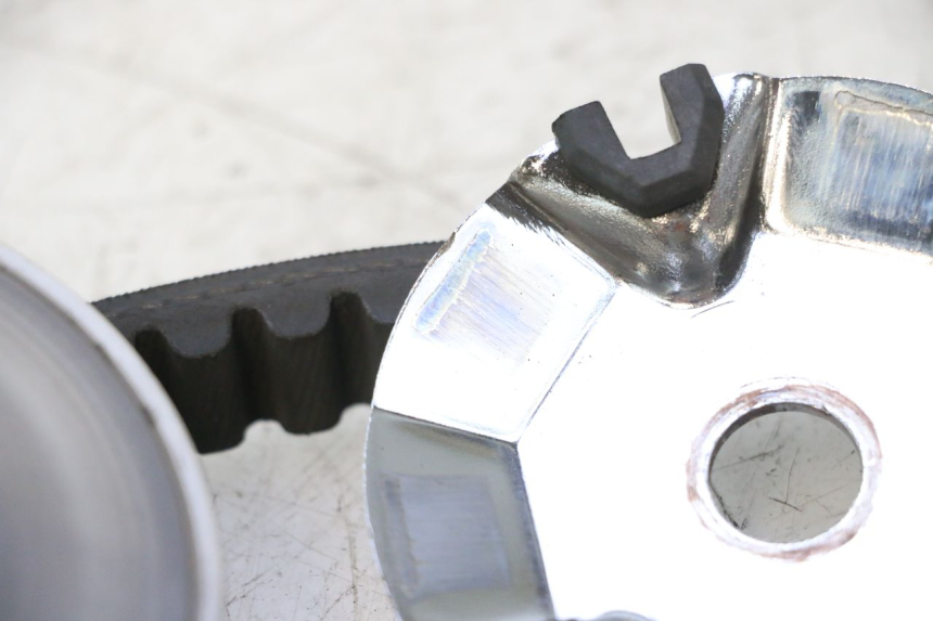 photo de VARIATOR KYMCO LIKE 4T 50 (2019 - 2025) - Fixing points details