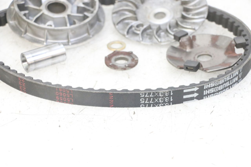 photo de VARIATOR SYM ORBIT 2 4T 50 (2008 - 2017) - Surface and material condition