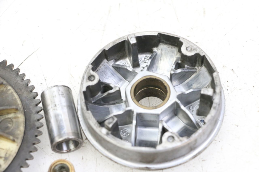 photo de VARIATOR PEUGEOT KISBEE 4T 50 (2010 - 2017) - Checked used part