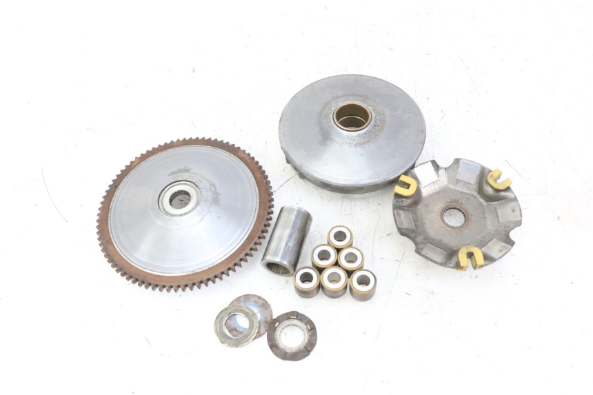 photo de VARIATOR PIAGGIO MP3 125 (2006 - 2014) - Fixing points details