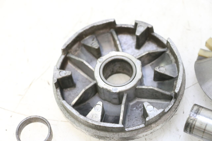 photo de VARIATOR RIDE RACE GT 2T 50 (2012 - 2017) - Surface and material condition