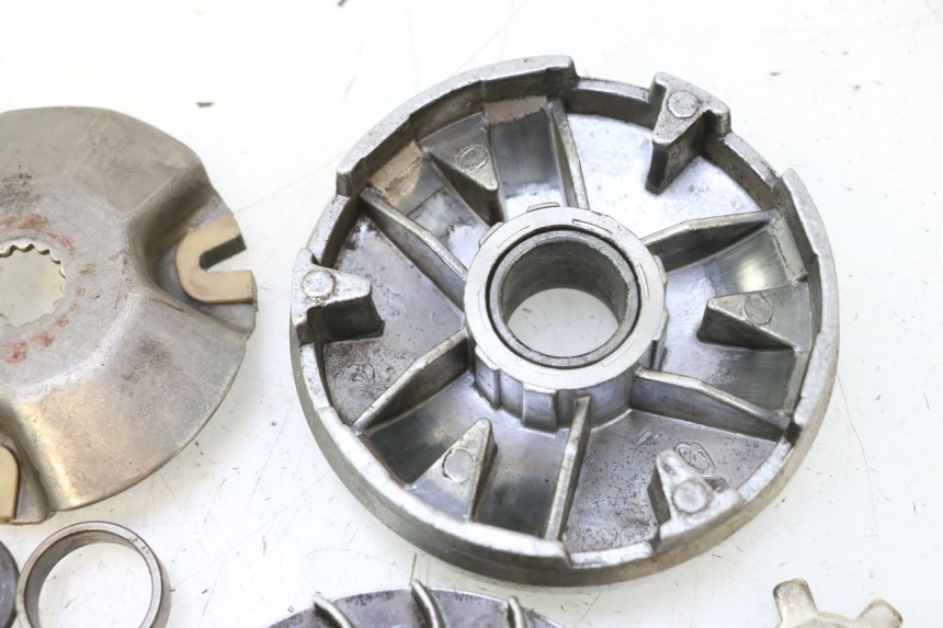 photo de VARIATOR KEEWAY RY6 2T 50 (2011 - 2019) - Markings and original references
