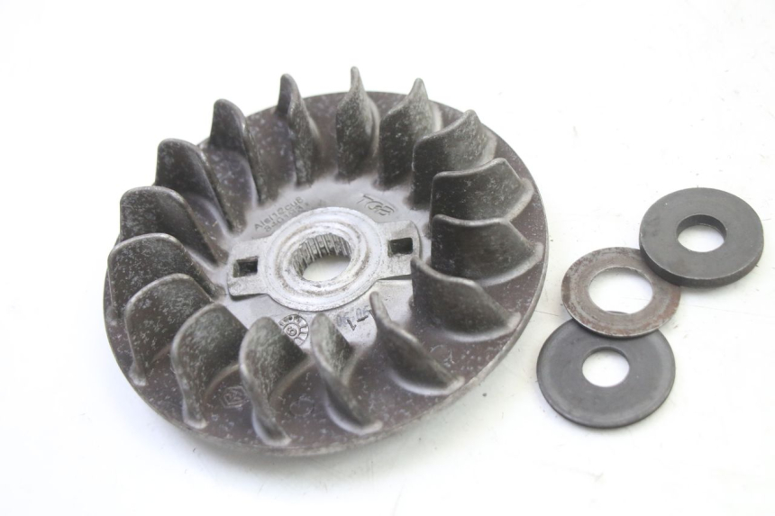 photo de VARIATOR PEUGEOT SATELIS 250 (2006 - 2012) - Fixing points details