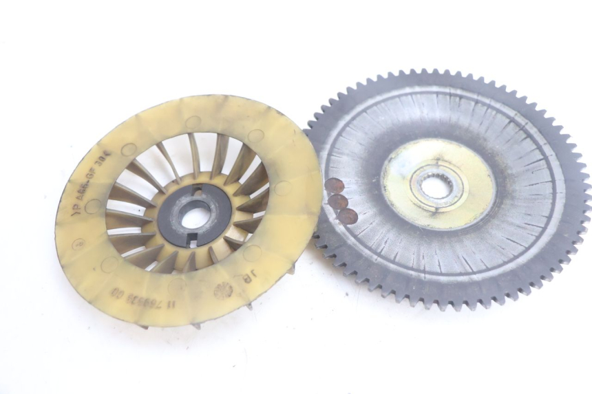 photo de VARIATOR PEUGEOT SATELIS 125 (2006 - 2009) - Technical close-up