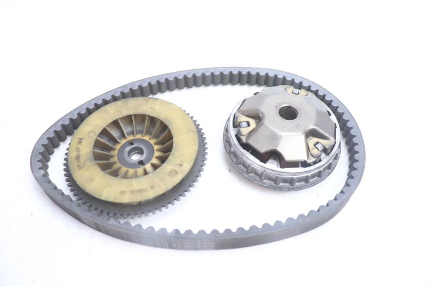 photo de VARIATOR PEUGEOT SATELIS 125 (2006 - 2009) - Surface and material condition