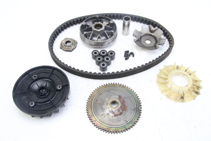 photo de VARIATOR APRILIA SCARABEO 4T 50 (2009 - 2017) - Component detail