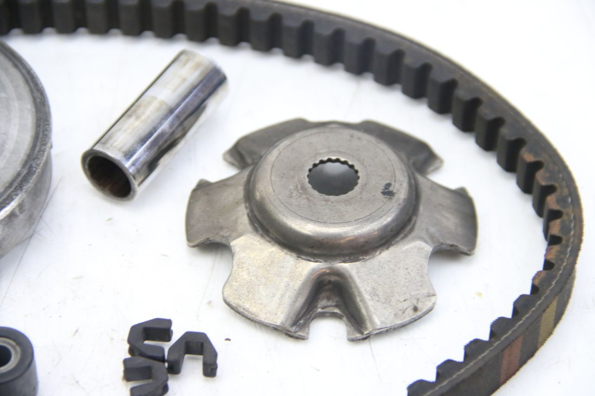 photo de VARIATOR APRILIA SCARABEO 4T 50 (2009 - 2017) - Component zoom