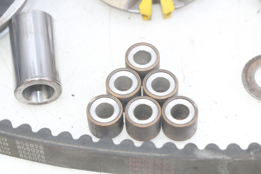 photo de VARIATOR APRILIA SCARABEO LIGHT 125 (2007 - 2011) - Surface and material condition