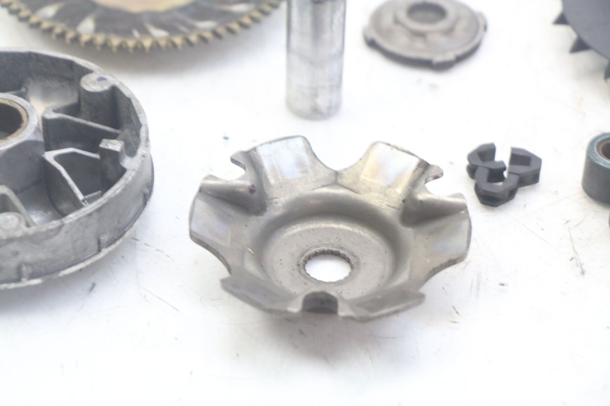 photo de VARIATOR APRILIA SCARABEO 100 (2003 - 2012) - Zoom on usage condition