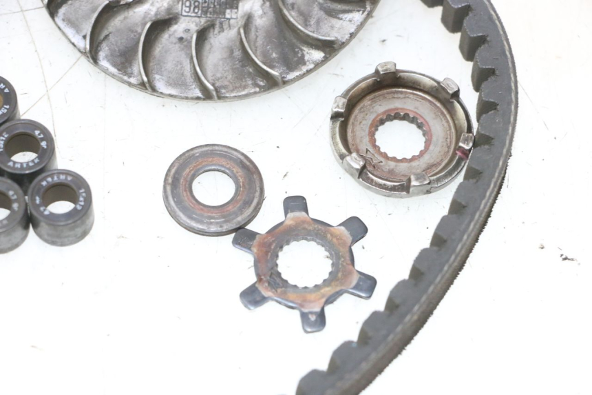 photo de VARIATOR YAMAHA SLIDER 50 (1999 - 2004) - Additional view of the item