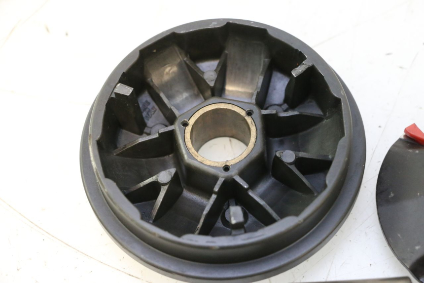 photo de VARIATOR PEUGEOT SPEEDFIGHT LC 50 (1996 - 2002) - Distinctive features