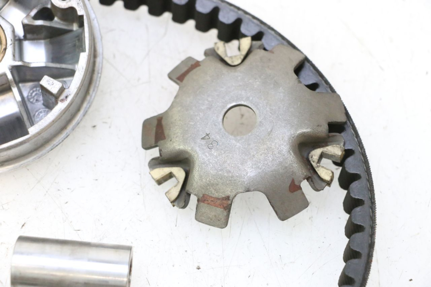 photo de VARIATOR PEUGEOT STREETZONE NAKED 2T 50 (2014 - 2018) - Component zoom