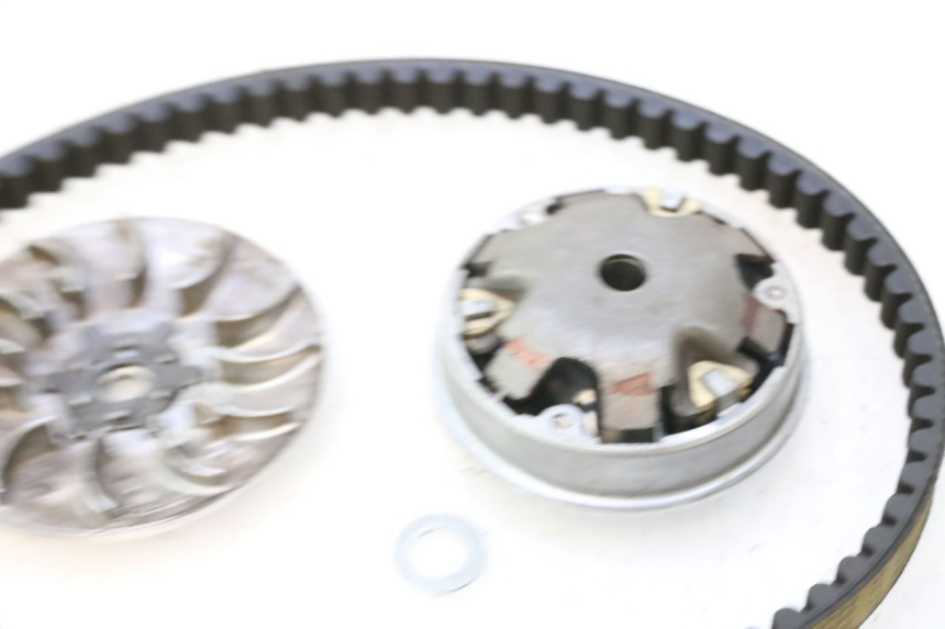 photo de VARIATOR PEUGEOT STREETZONE NAKED 2T 50 (2014 - 2018) - Zoom on usage condition