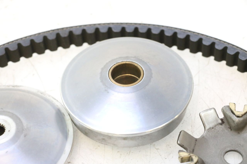photo de VARIATOR PEUGEOT STREETZONE NAKED 2T 50 (2014 - 2018) - Surface and material condition