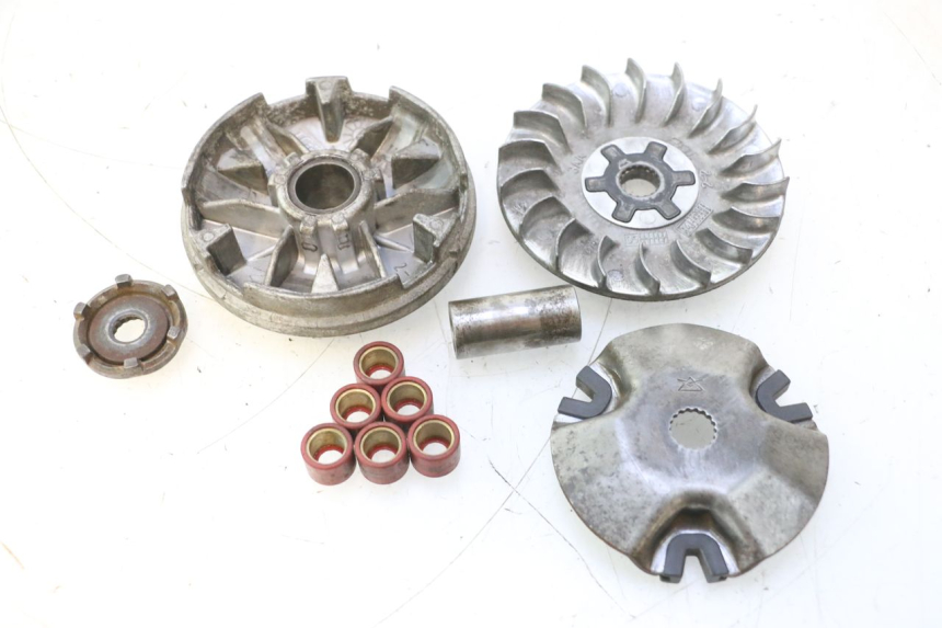 photo de VARIATOR MBK STUNT NAKED 50 (2004 - 2018) - Main view