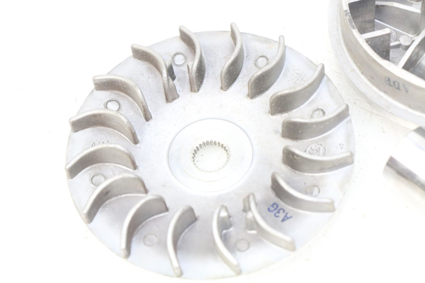 photo de VARIATOR SYM TONIK 125 (2010 - 2014) - Fixing points details