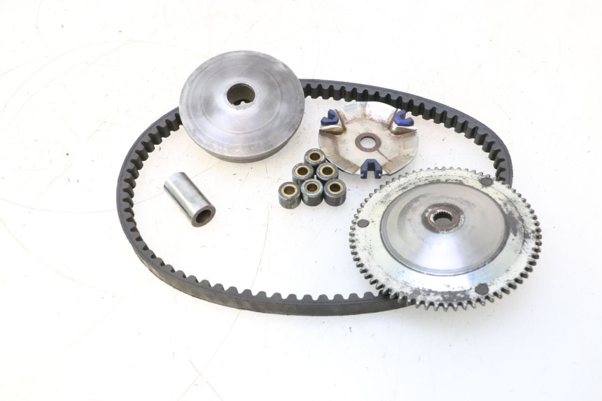photo de VARIATOR PEUGEOT TREKKER 50 (1995 - 2004) - Fixing points details