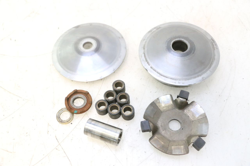 photo de VARIATOR PEUGEOT TWEET 4T 50 (2018 - 2022) - Fixing points details