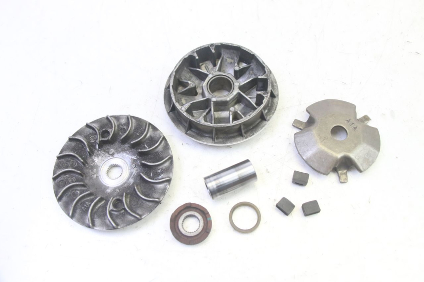 photo de VARIATOR PEUGEOT TWEET PRO EFI 4T 50 (2021 - 2022) - Main view