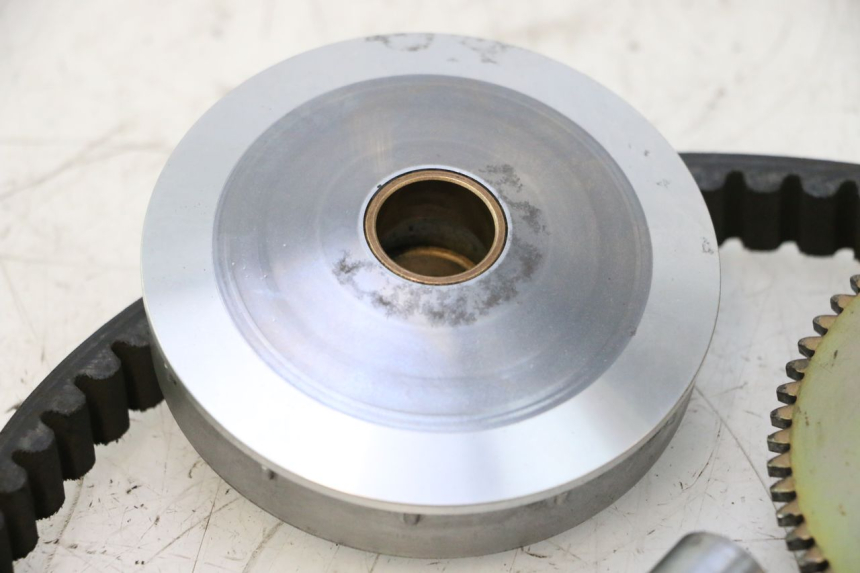 photo de VARIATOR PIAGGIO TYPHOON 50 (2000 - 2009) - Technical close-up