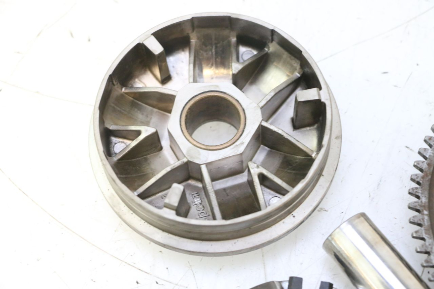 photo de VARIATOR PIAGGIO TYPHOON 50 (1993 - 1999) - Focus on structure