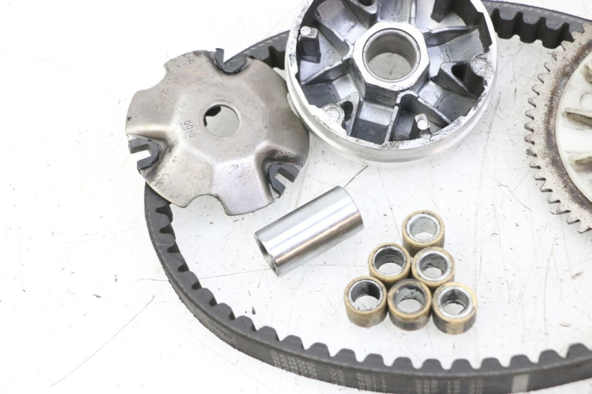 photo de VARIATOR UNIVERSAL BIKE ZN50QT-11B 50 (2018 - 2021) - Checked used part