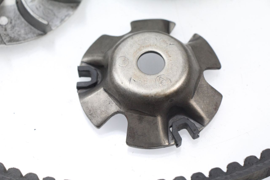 photo de VARIATOR REVATTO URBA GT 125 (2007 - 2017) - Surface and material condition