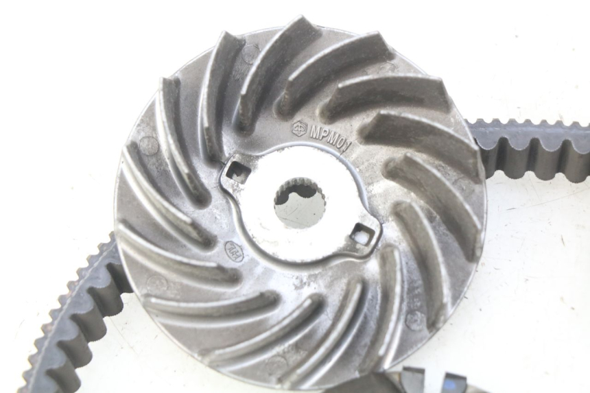 photo de VARIATOR PIAGGIO VESPA GTS IGET ABS 125 (2017 - 2023) - Checked used part